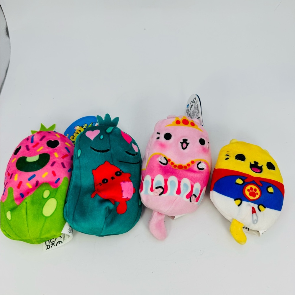 Cats Vs Pickles Plush Lot Of 4